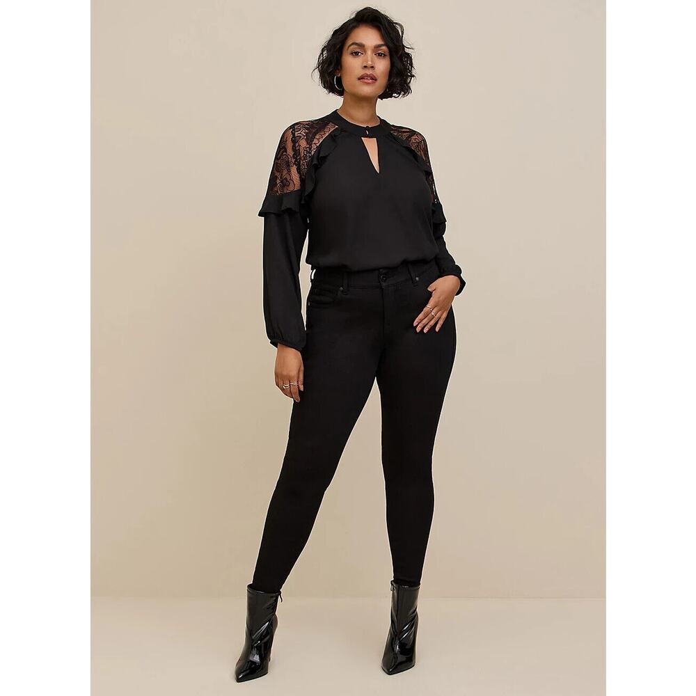 New Torrid Georgette Crochet Inset Top Black Keyhole Neck Lace Ruffled Sz 4X